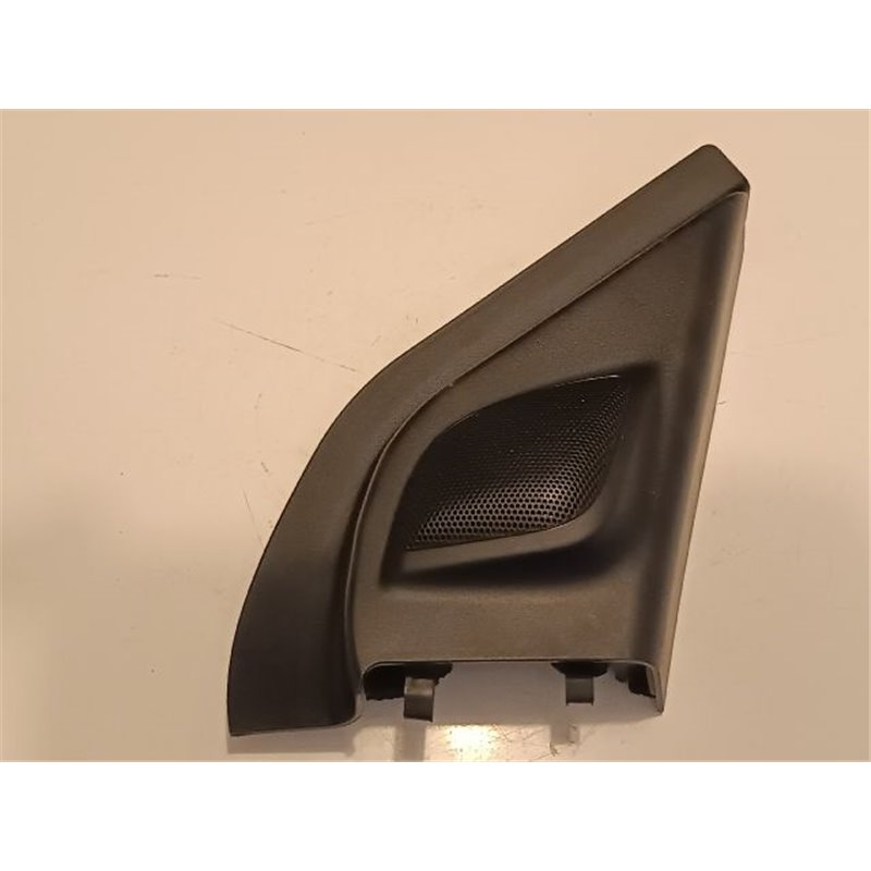 SUZUKI SWIFT IV Jobb első Kis Hangszóró Burkolat