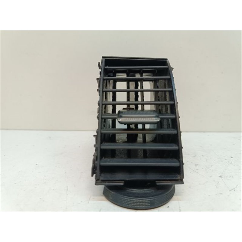 TOYOTA PRIUS Jobb Szellőző