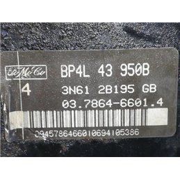 MAZDA 3 Fékrásegítő