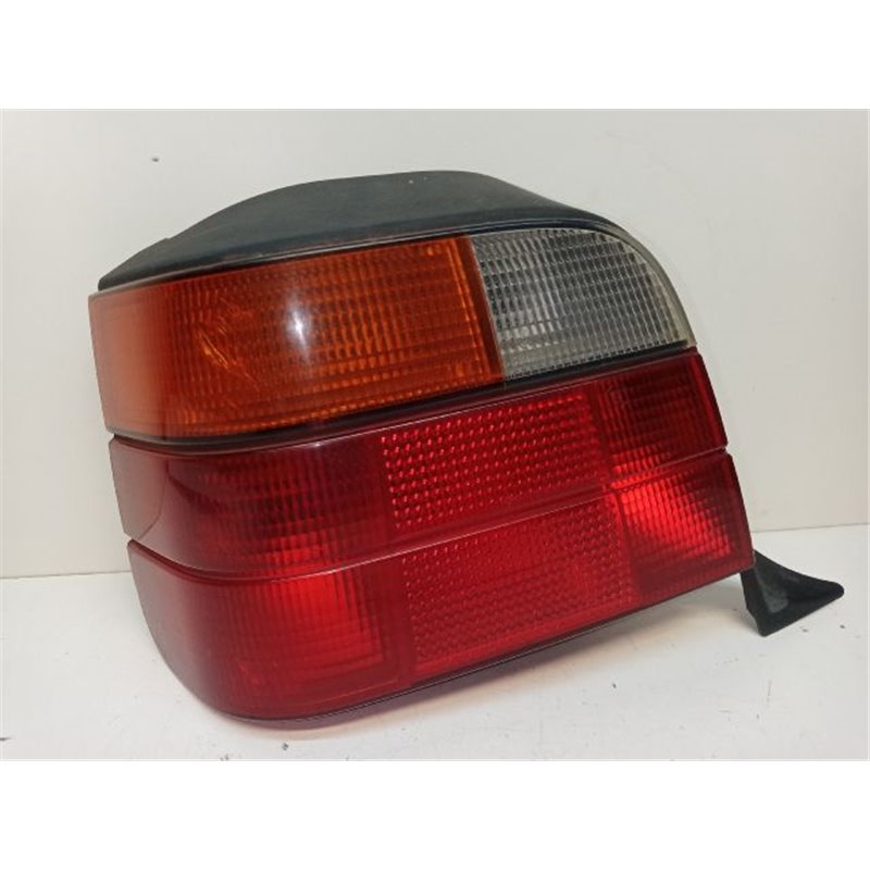 BMW 3 E36 Bal Hátsó Lámpa