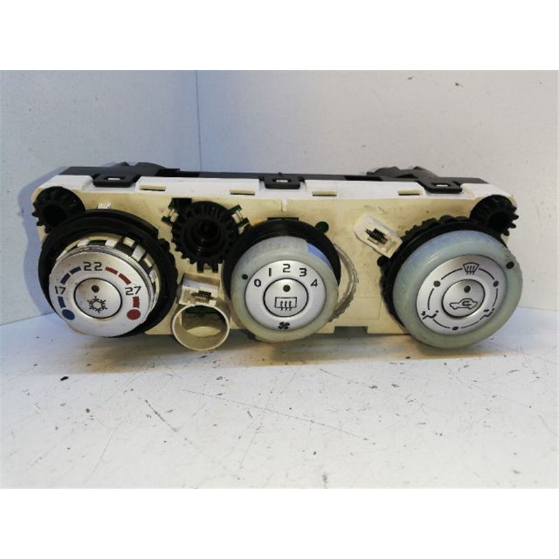 SUZUKI SWIFT III Fűtéskapcsoló (manuális klímás)