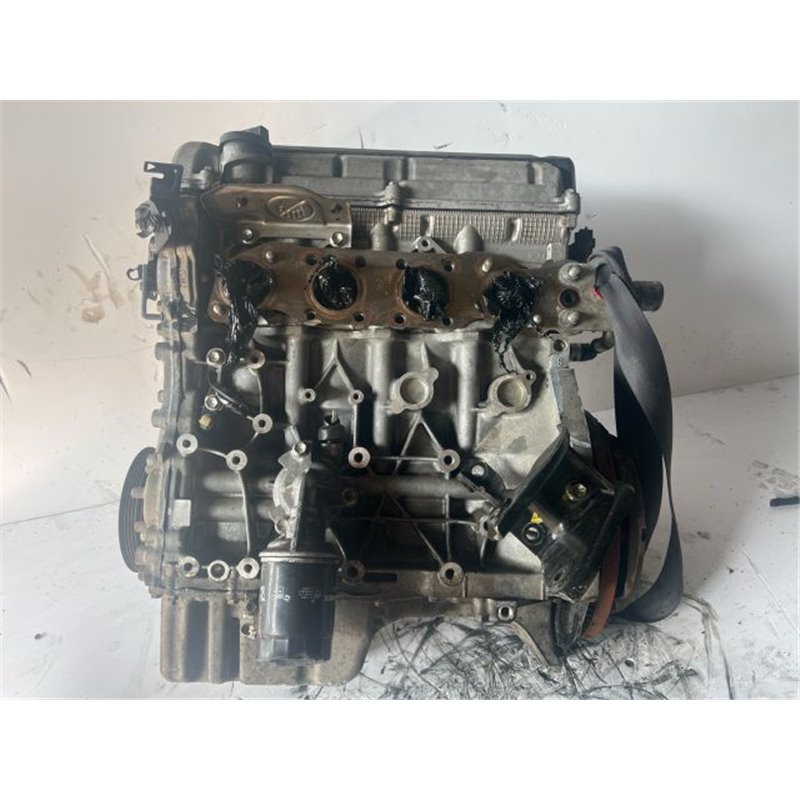 SUZUKI SX4 Motor (Fűzött blokk hengerfejjel)