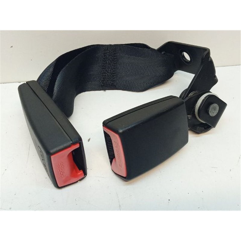 HYUNDAI i10 Hátsó középső Biztonsági Öv Csat