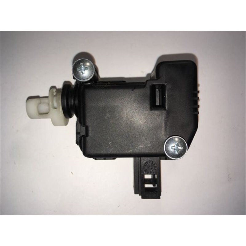 SKODA OCTAVIA II Központizár Motor Tankajtó