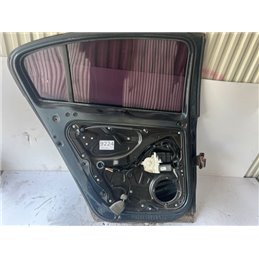 VW PASSAT B6 Bal hátsó Ajtó (Részeivel)