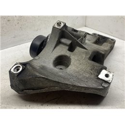 VW GOLF V Generátor Tartó Bak