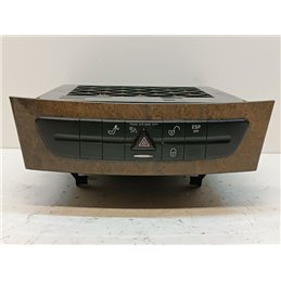 MERCEDES-BENZ E-CLASS CD / DVD Tár