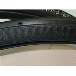 AUDI A8 Bal első Gumikéder