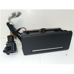 AUDI A8 Hátsó Hamutartó