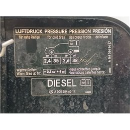 MERCEDES-BENZ B-CLASS Tankajtó