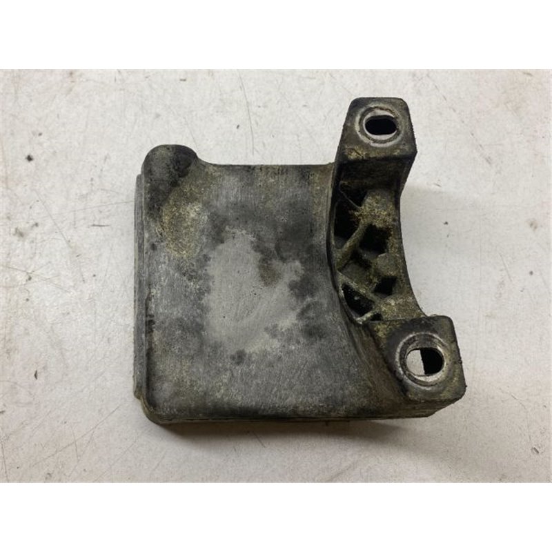 BMW 5 E61 Motor Tartó Bak (Pozíciófüggetlen)