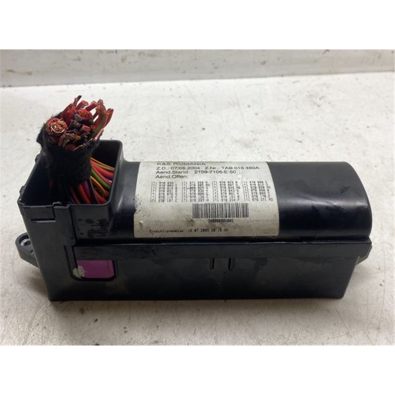 VW TOURAN Biztosítéktábla Doboz