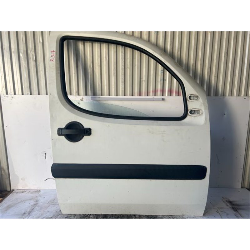 FIAT DOBLO Jobb első Ajtó (Részeivel)