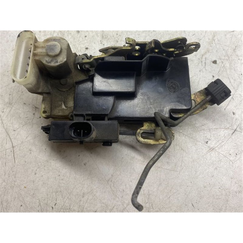 LANCIA LYBRA Bal első Ajtózár