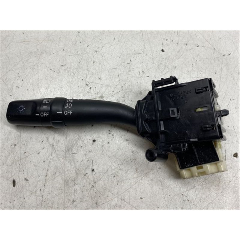 TOYOTA AVENSIS T25 Bal Kormánykapcsoló Irányjelző