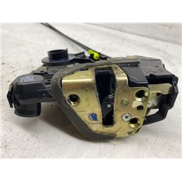 TOYOTA AVENSIS T25 Bal első Ajtózár