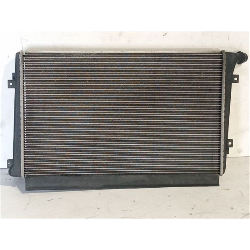 VW TOURAN Vízhűtő Radiátor (Klímás)