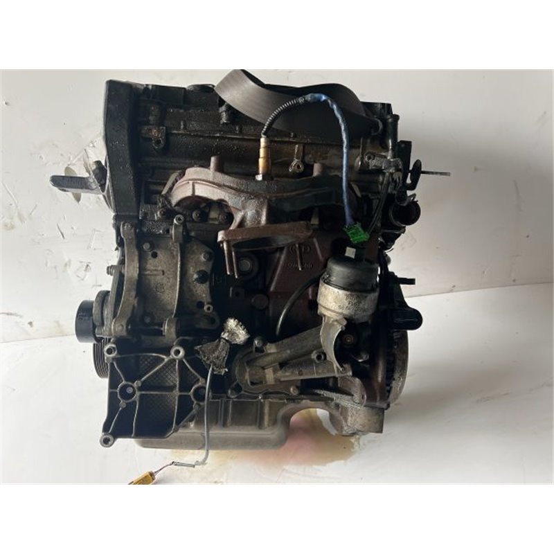 PEUGEOT 207 Motor (Fűzött blokk hengerfejjel)