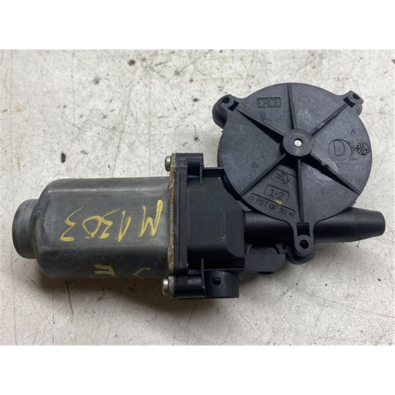 NISSAN PRIMERA Jobb első Ablakemelő Motor