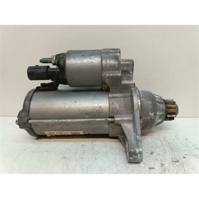 VW TOURAN Önindító