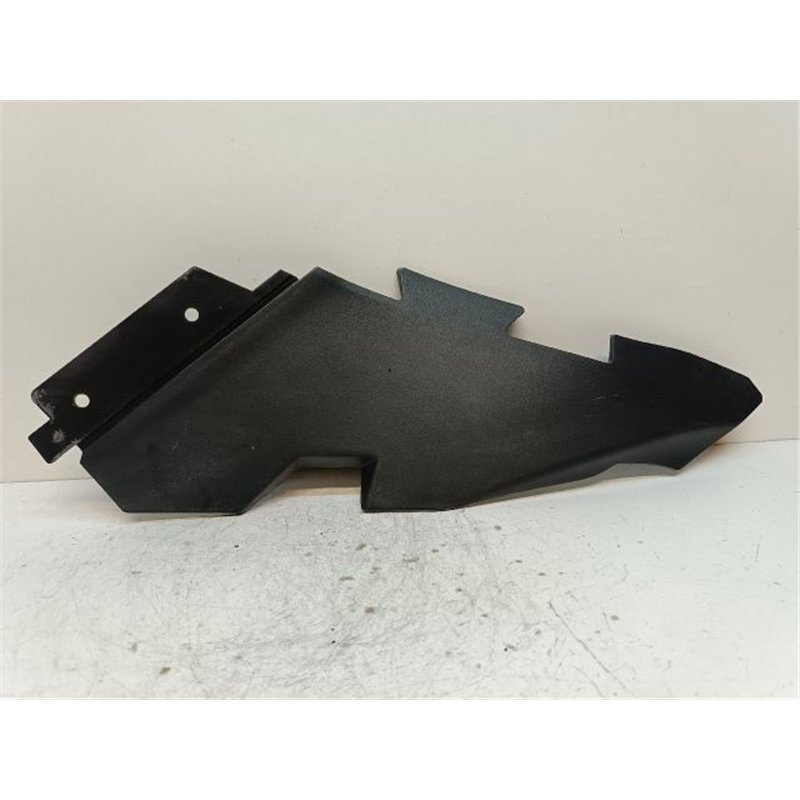 MERCEDES-BENZ B-CLASS Homlokfal Burkolat