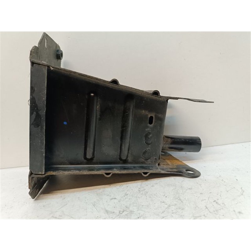 MERCEDES-BENZ B-CLASS Jobb Lökhárító Tartó Nyúlványvég