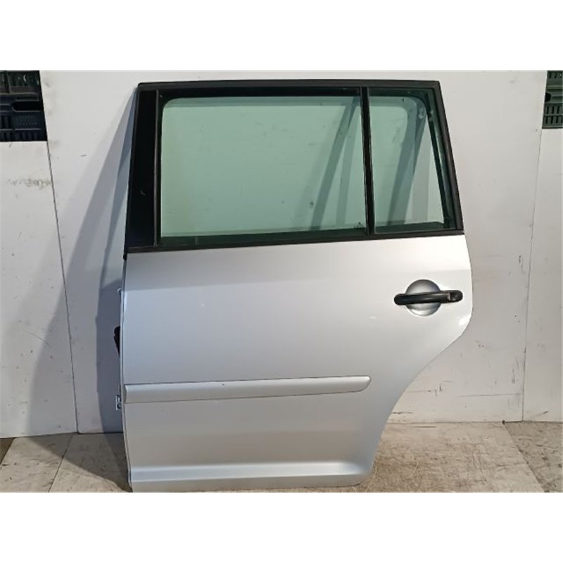 VW TOURAN Bal hátsó Ajtó (Részeivel)