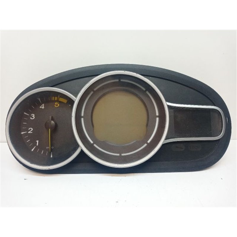 RENAULT MEGANE III Kilométeróra