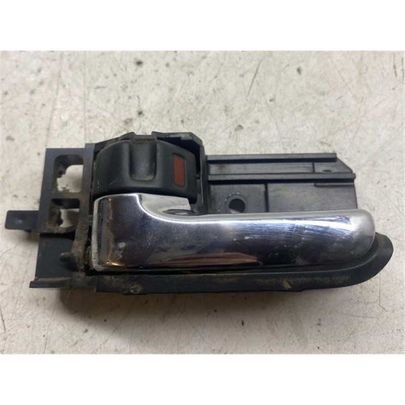 TOYOTA COROLLA Bal hátsó Belső Kilincs