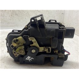 SKODA OCTAVIA I Bal első Ajtózár