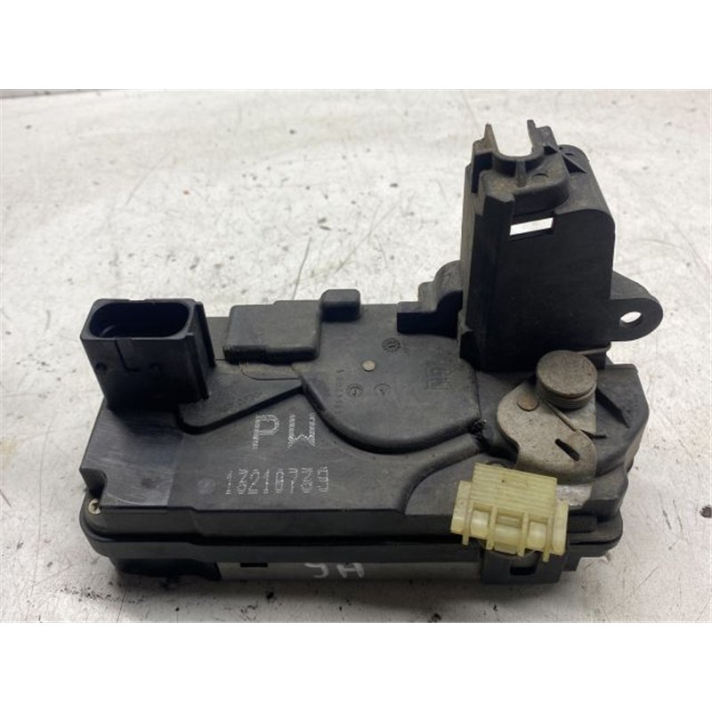 OPEL ZAFIRA B Jobb hátsó Ajtózár