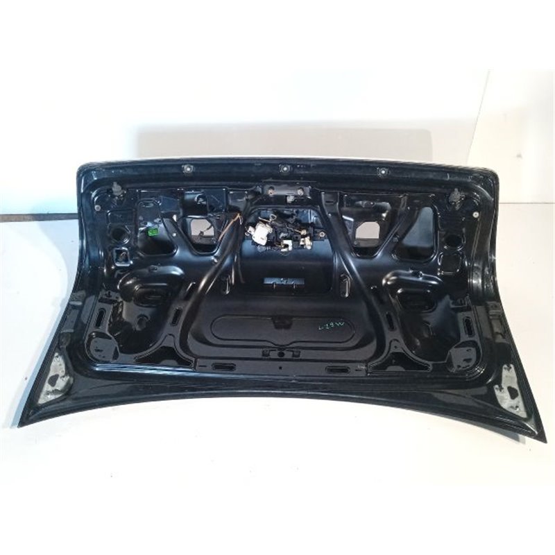 AUDI A6 C5 Csomagtérajtó (Részeivel)