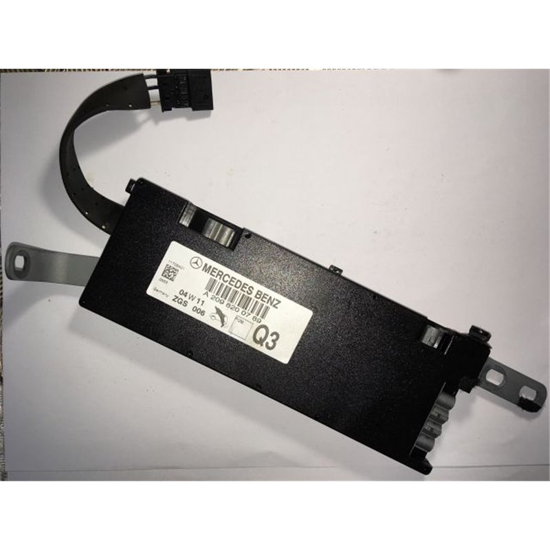 MERCEDES-BENZ CLK Antenna Erősítő