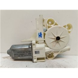 VOLVO V50 Jobb első Ablakemelő Motor