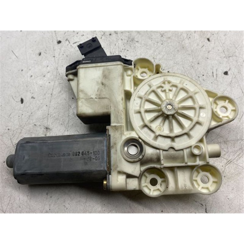 TOYOTA COROLLA Jobb hátsó Ablakemelő Motor