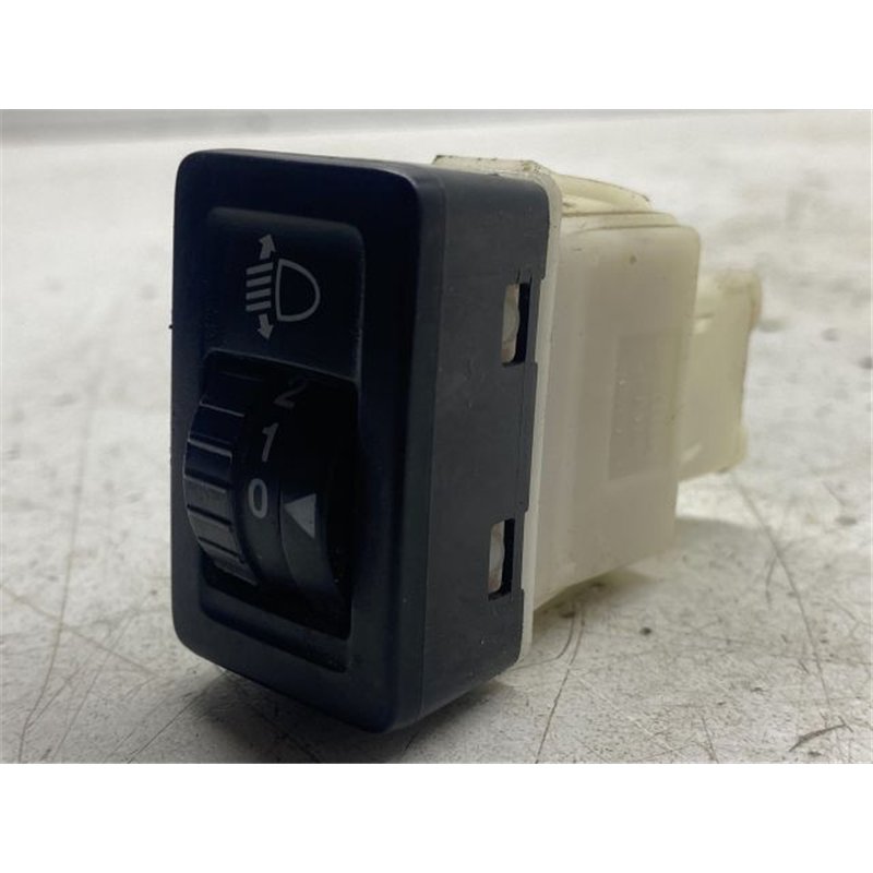 SUZUKI SX4 Fényszórómagasság Állító Kapcsoló