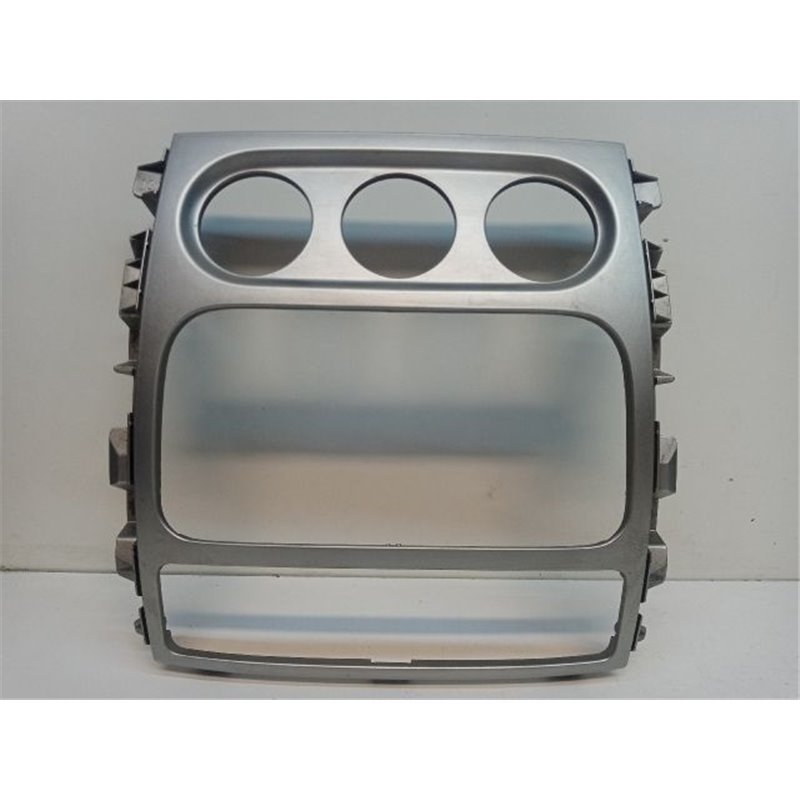 SUZUKI LIANA Középkonzol Keret