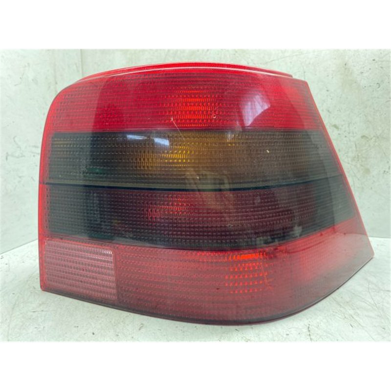 VW GOLF IV Jobb Hátsó Lámpa