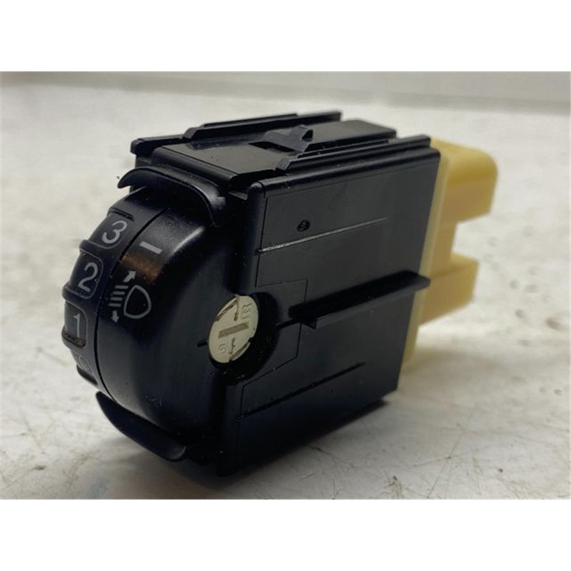 TOYOTA YARIS Fényszórómagasság Állító Kapcsoló