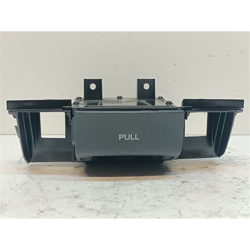 HYUNDAI I30 Első Hamutartó