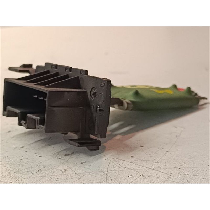 OPEL CORSA D Előtét Ellenállás Fűtőmotor