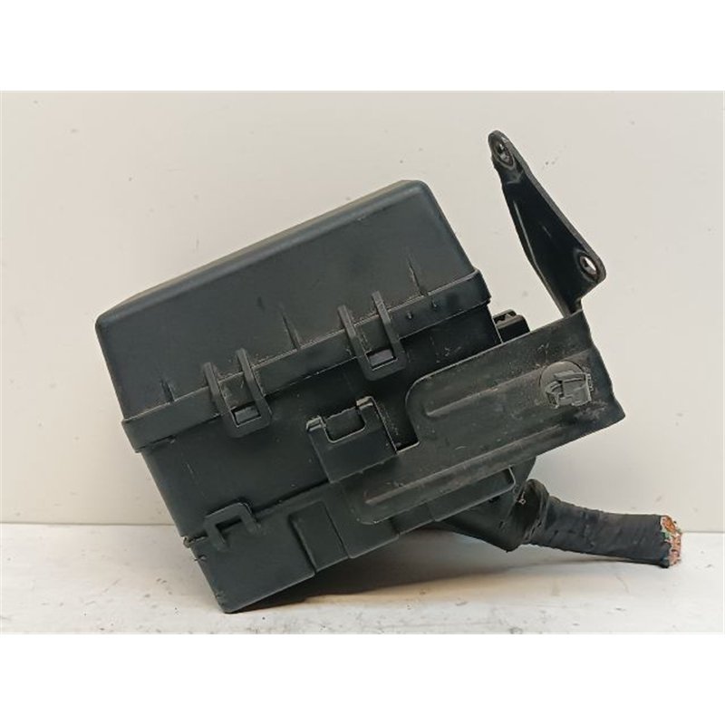 HYUNDAI I30 Biztosítéktábla Motortér