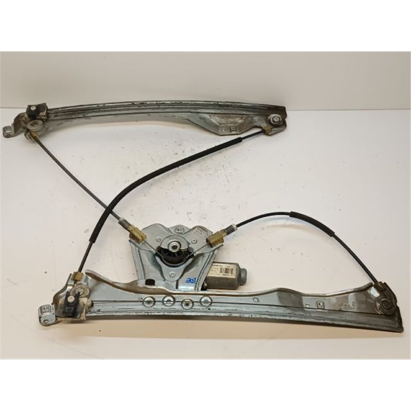 RENAULT CLIO III Bal első Ablakemelő Motor