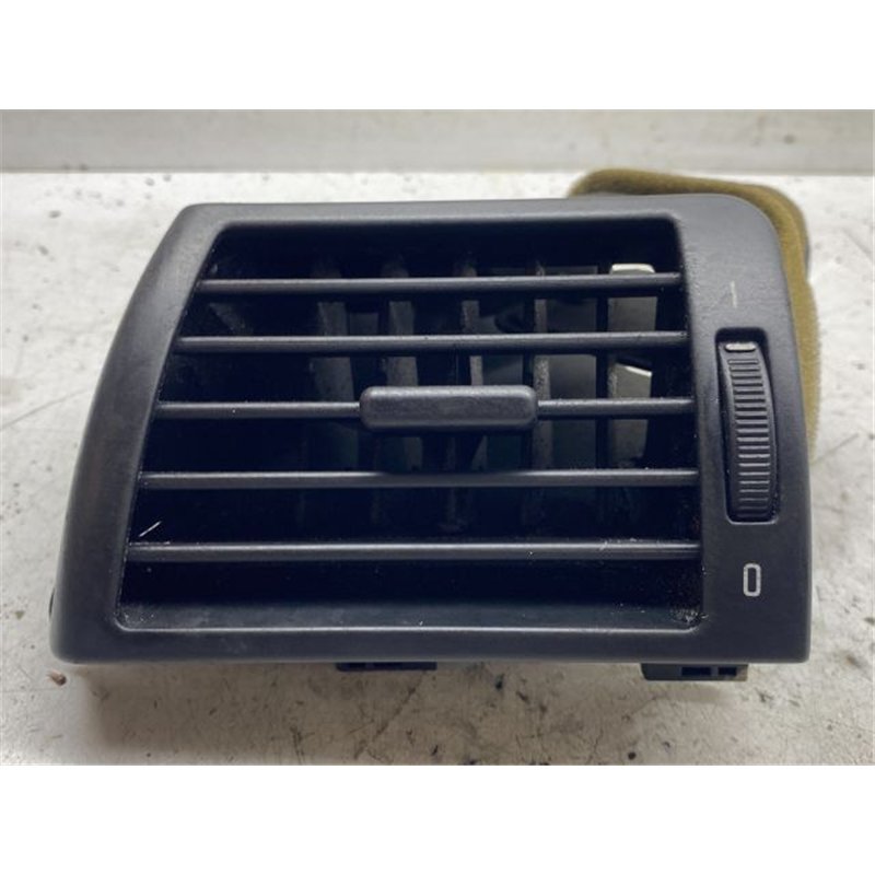 BMW 3 E46 Bal Szellőző