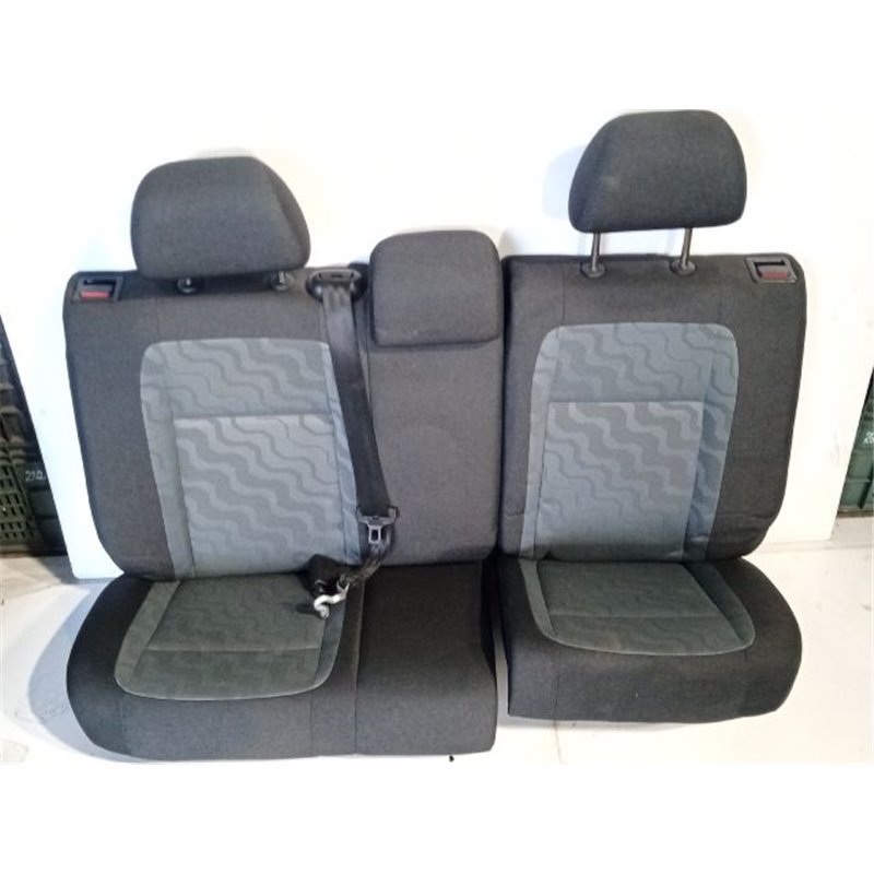 SKODA FABIA II Hátsó Ülés