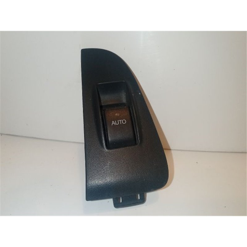 TOYOTA AVENSIS T25 Bal hátsó Ablakemelő Kapcsoló