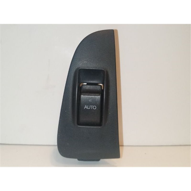 TOYOTA AVENSIS T25 Jobb hátsó Ablakemelő Kapcsoló