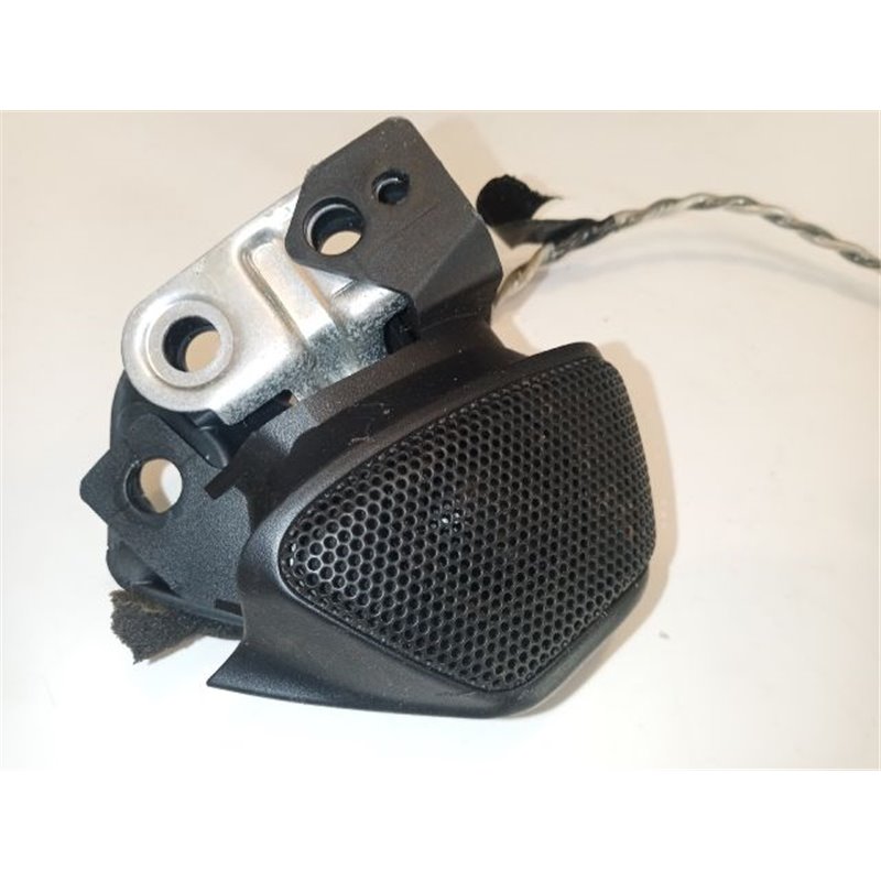 LEXUS IS Magassugárzó Hangszóró