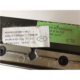 AUDI A6 C6 Jobb első Ajtó Kárpit Díszléc