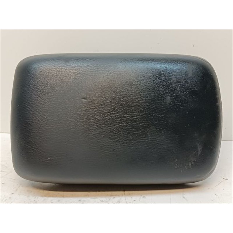 SUBARU FORESTER Könyöklő